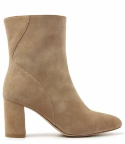 Maddy Sierra Noisette