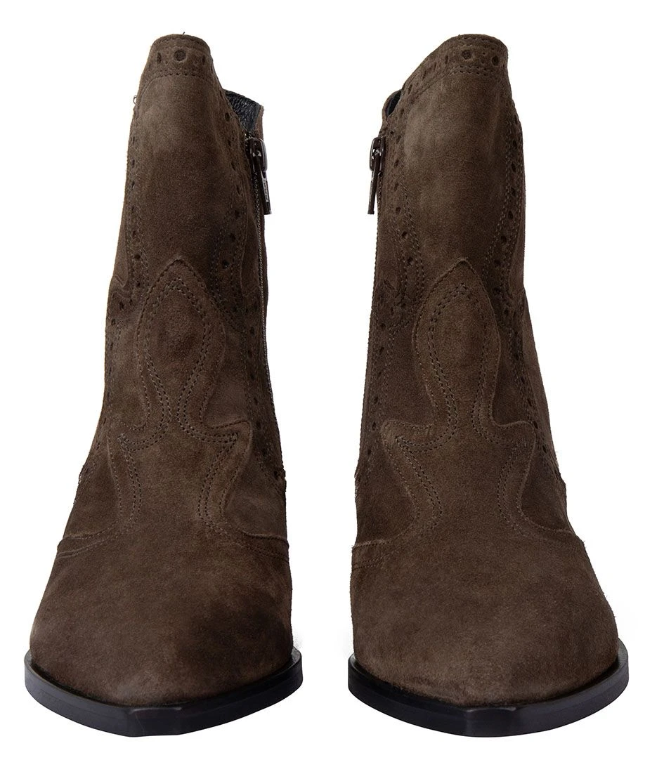 Shelly Coop Sierra Muschio â Image 3