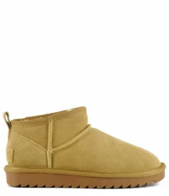 Colors Of California Short Winter Boot In Suede Camel
