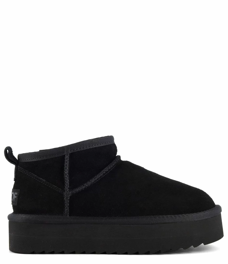 Colors Of California Platform Winter Boot In Suede Black